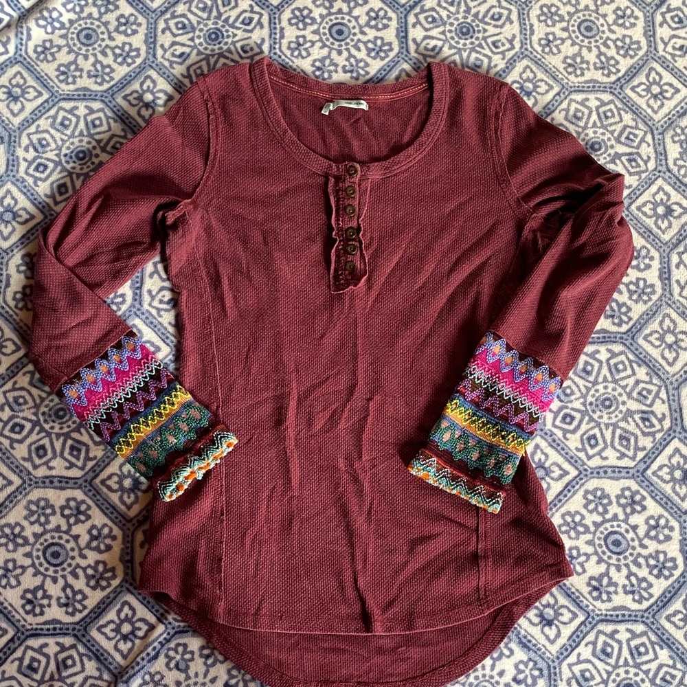 Maurices Maroon Henley Long-Sleeve Top with Multicolor Knit Cuffs